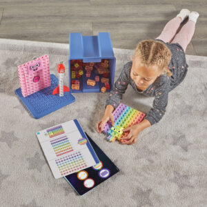 NUMBERBLOCKS MATHLINK CUBES ACTIVITY SET HEROES WITH ZEROES - HAND 2 MIND - Image 6