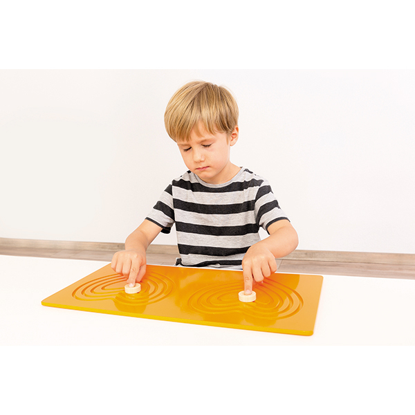 VELCRO TARGET BOARD - Playwell Canada Toy Distributor