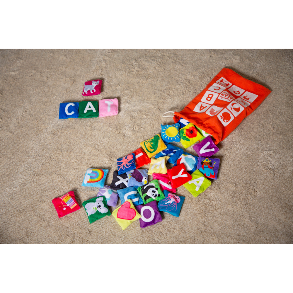 PHONICS BEAN BAGS - EDUCATIONAL INSIGHTS - Playwell Canada Toy Distributor