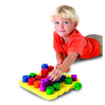 LER1572_stacking shapes pegboard_high_res_4