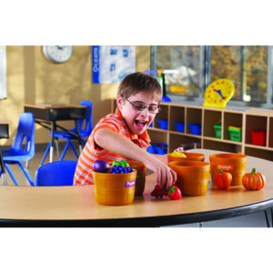 FARMER''S MARKET COLOR SORTING SET - LEARNING RESOURCES - Image 3