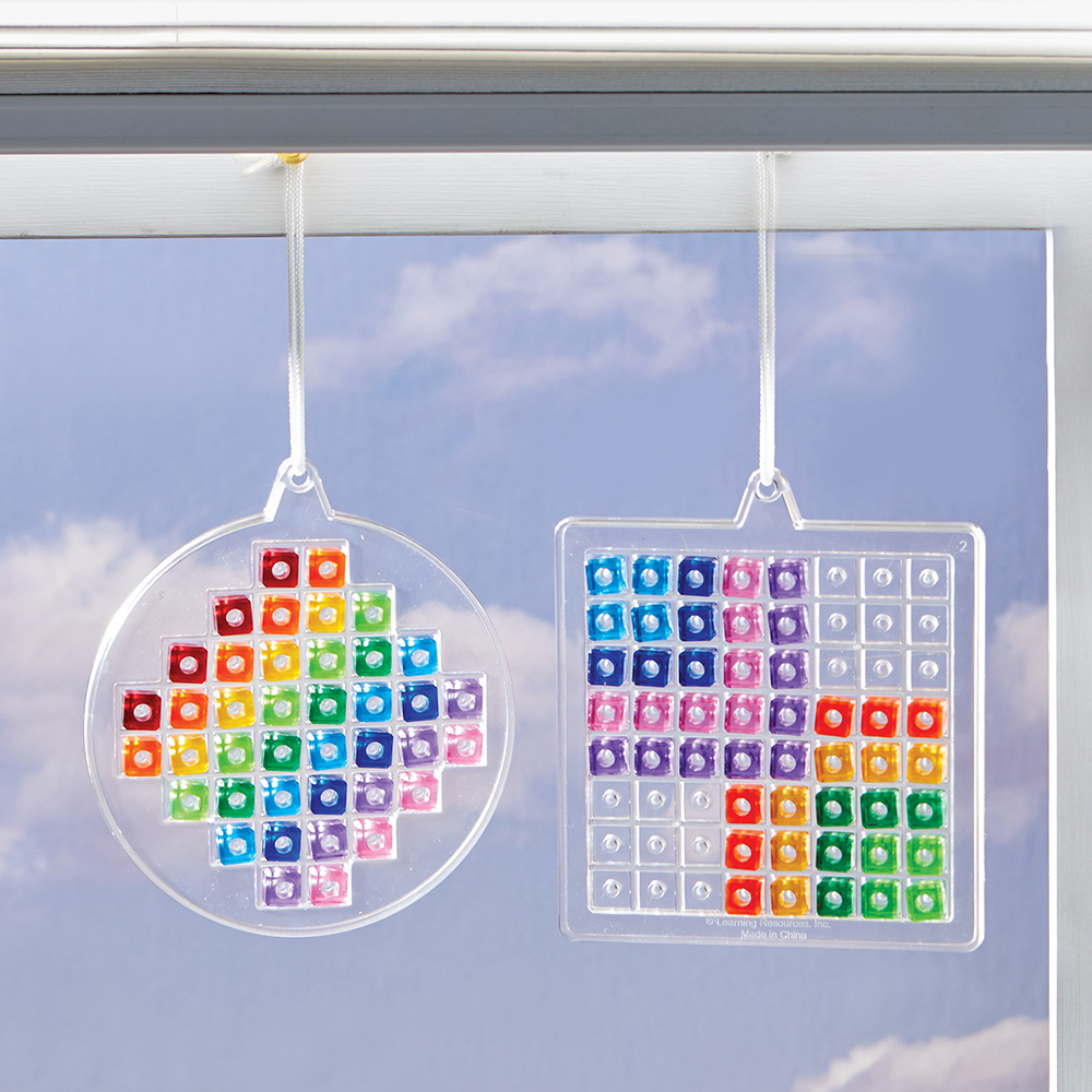 LER9465-STEM-Explorers-Suncatchers_window-1